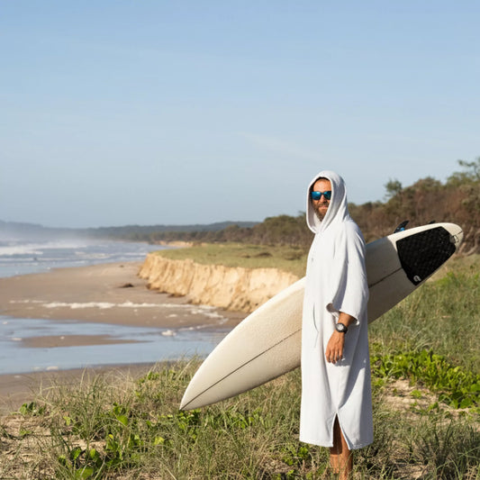 WHITE TOWEL PONCHO SURF BAG LATINA BEACH